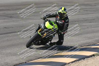 media/Oct-13-2025-Moto Forza (Mon) [[a66d839500]]/3-B Group/Session 2 (Bowl)/